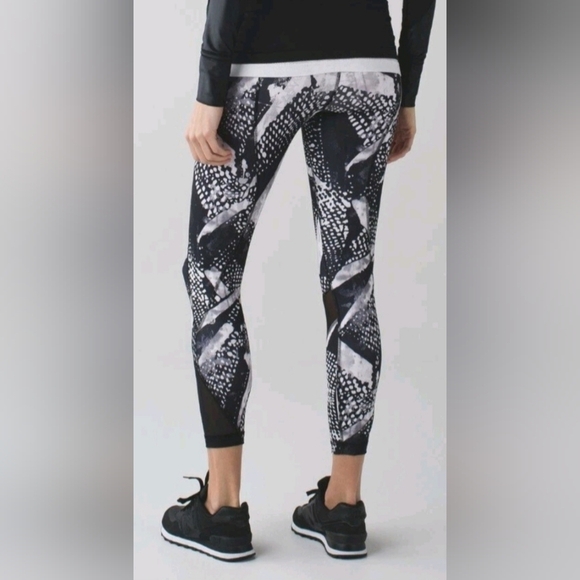 Lululemon Leggings -Size 8 - Picture 1 of 7